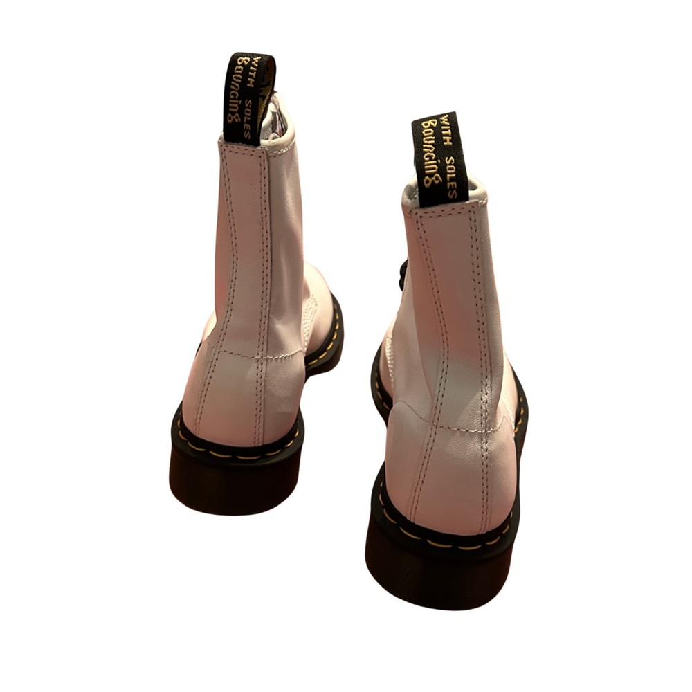 NEW IN BOX White Dr. Martens 1460 Women’s Smooth Leather Lace Up Boots - Picture 4 of 5